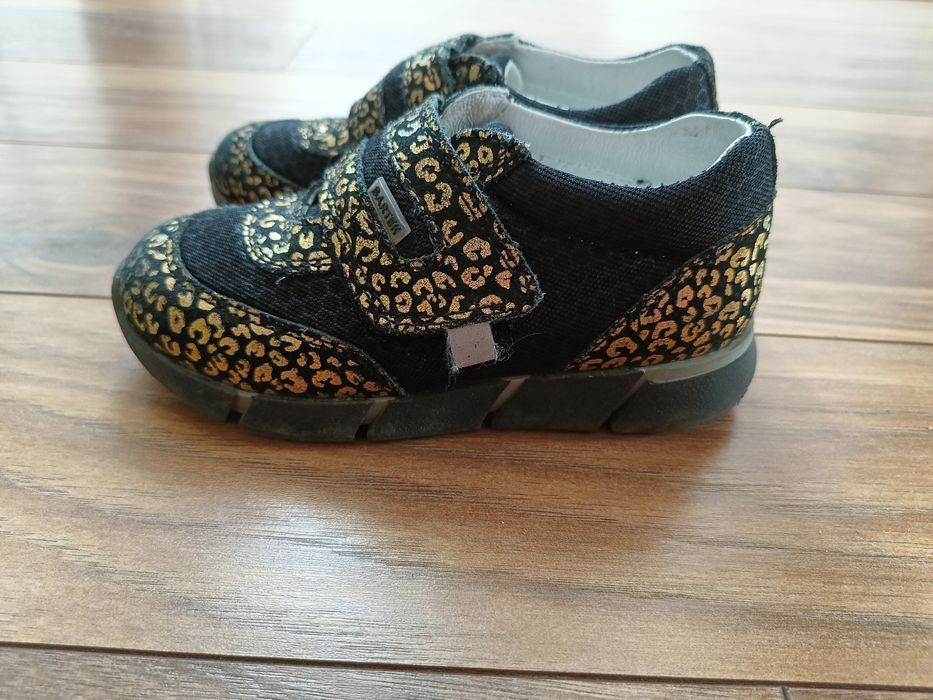 Buty dziewczęce 26 Bartek
