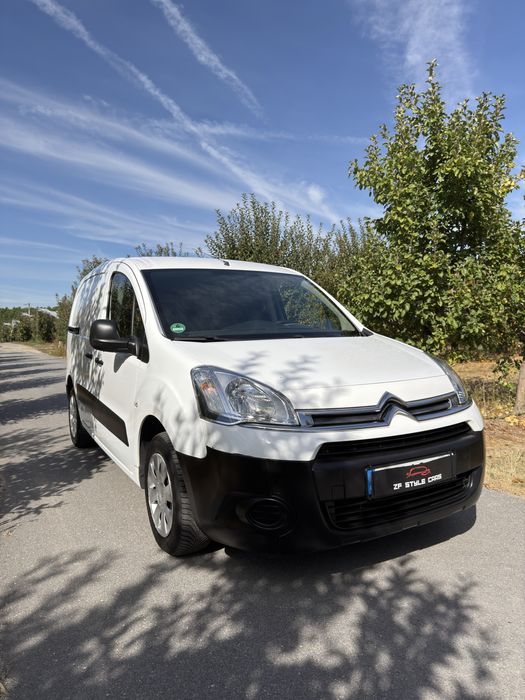 Peugeot Partner (3 lugares)