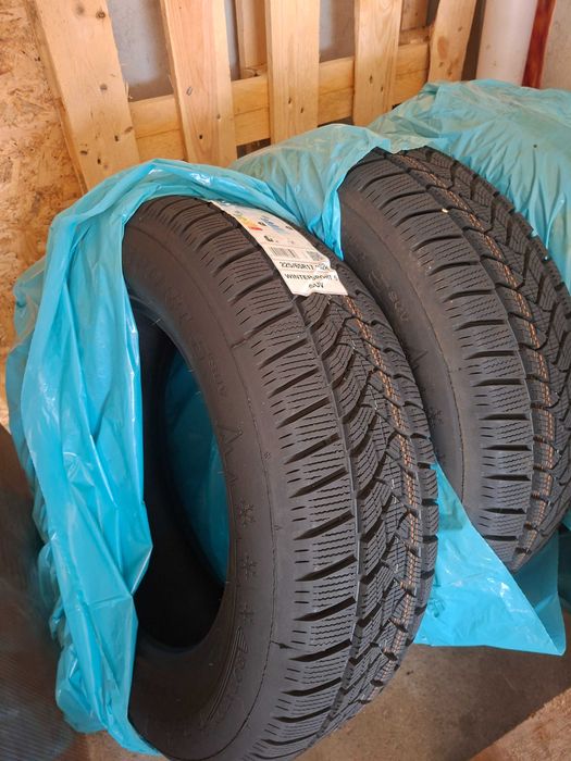 Opony zimowe dunlop r17