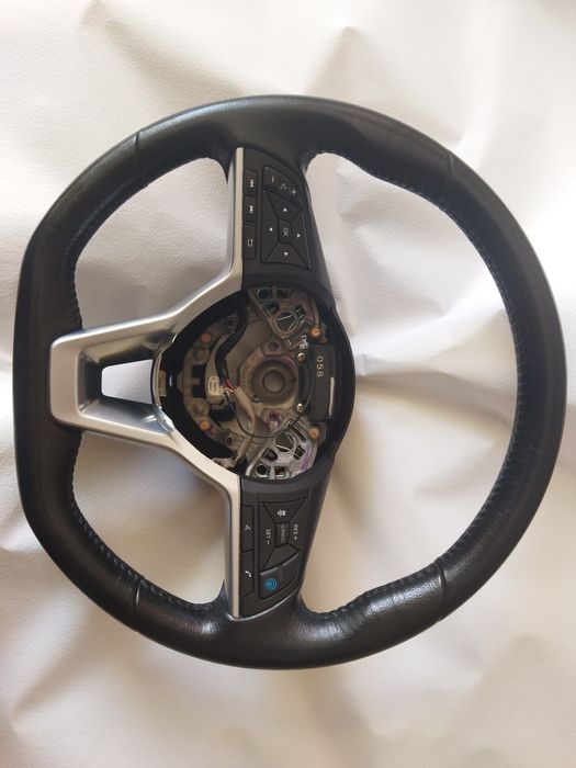 Кожне кермо/,,руль,, Ніссан рог 2017 р.в