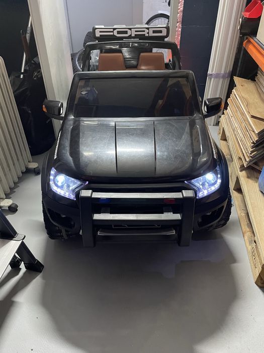 Детский электромобиль