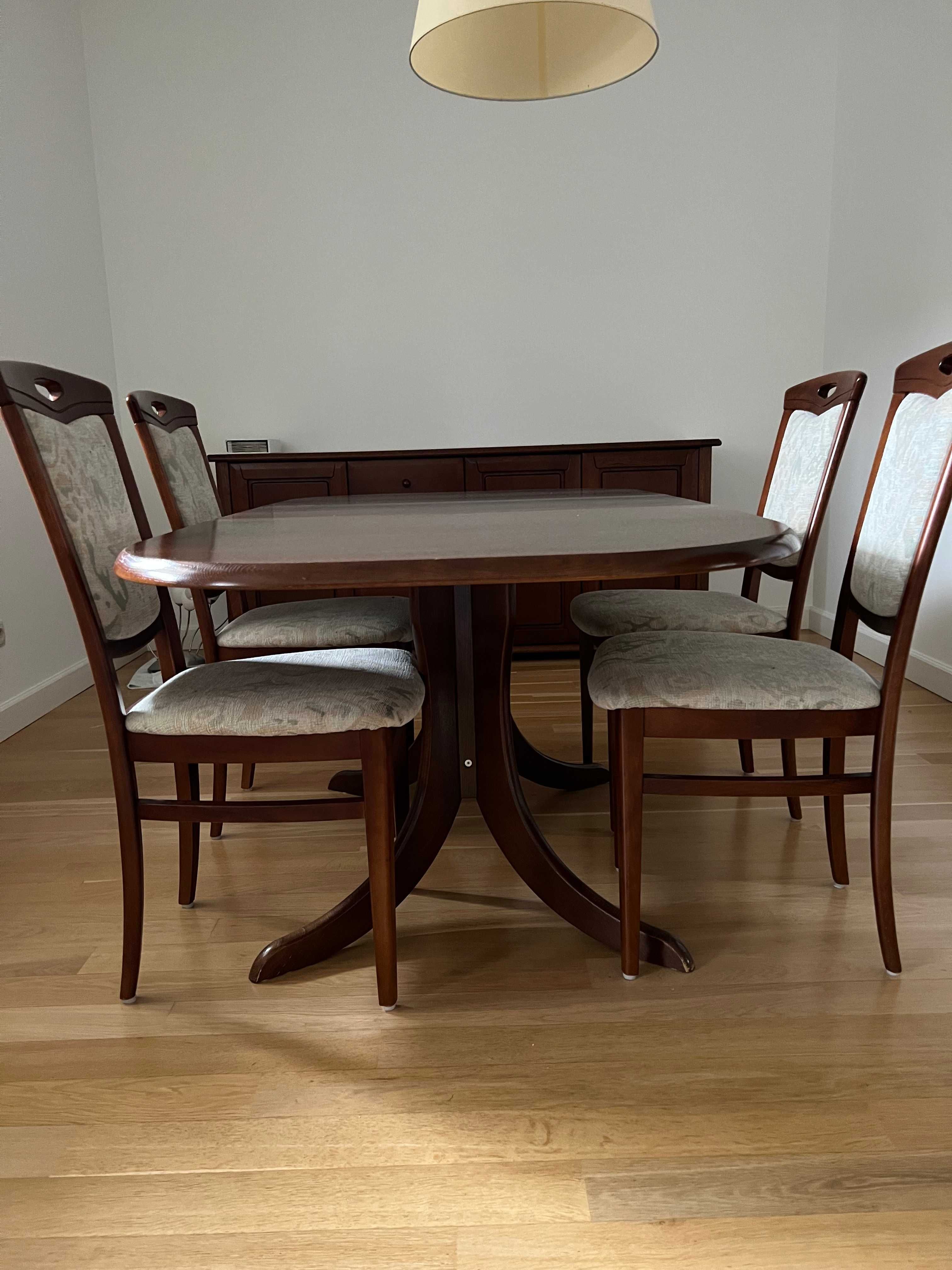 Stół rozkładany i 4 krzesła dębowe - wybarwienie orzech