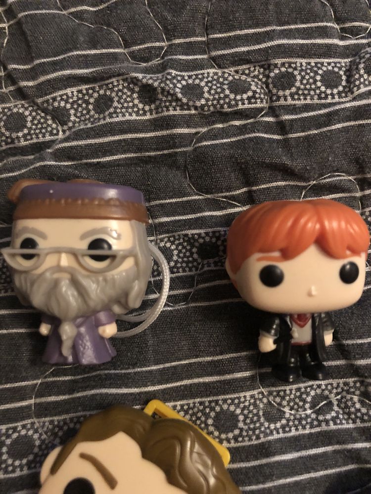 Zestaw Harry Potter figurki zakładki bransoletki Funko pop kinder joy