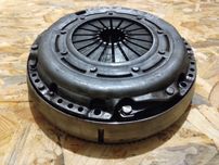 Демпфер маховик щеплення Volvo C30 S40 V40 V50 V70 1.6 D D2 9647933380