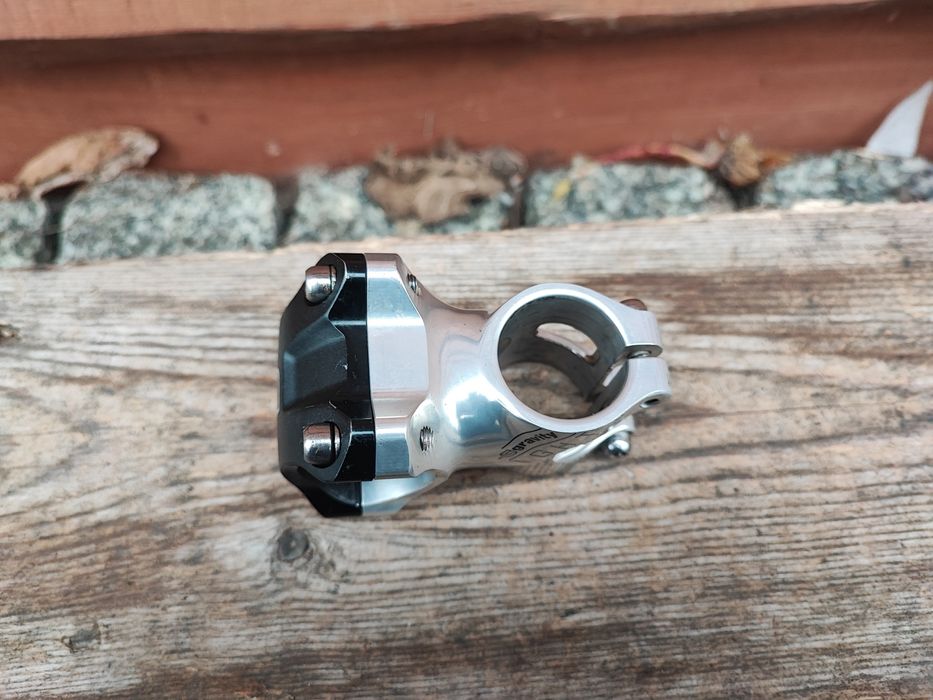 Mostek rowerowy Gravity Light 40mm 31.8 alu