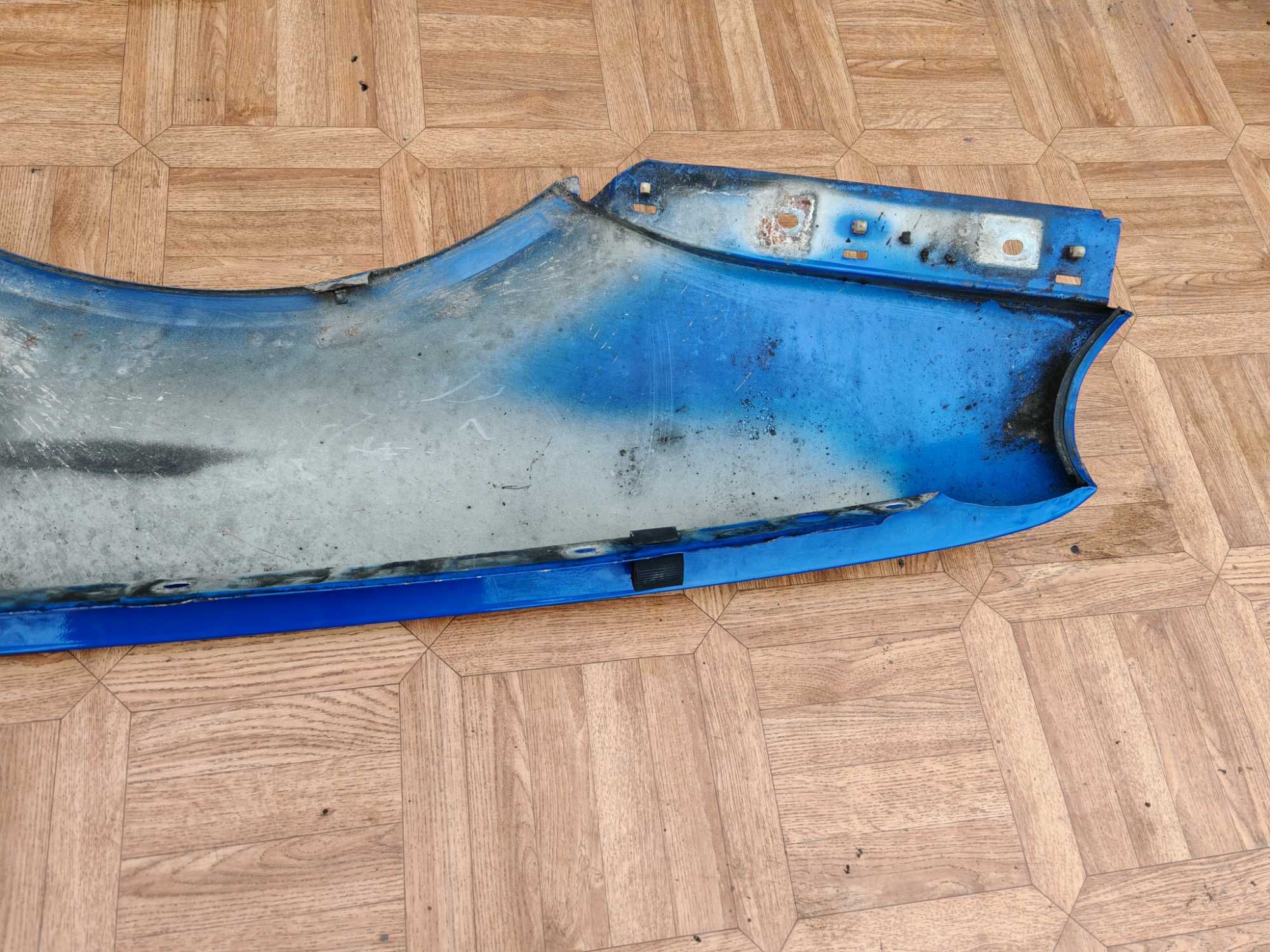 VW Golf IV Błotnik prawy przód PP