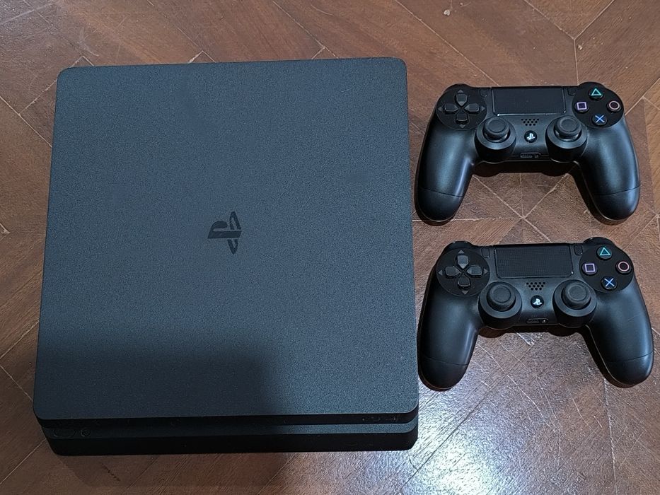 Consola PlayStation 4 Slim 500 GB Black