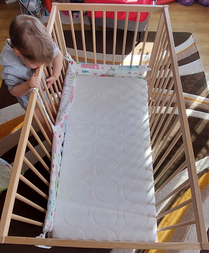 Łóżeczko dziecięce IKEA + materac
