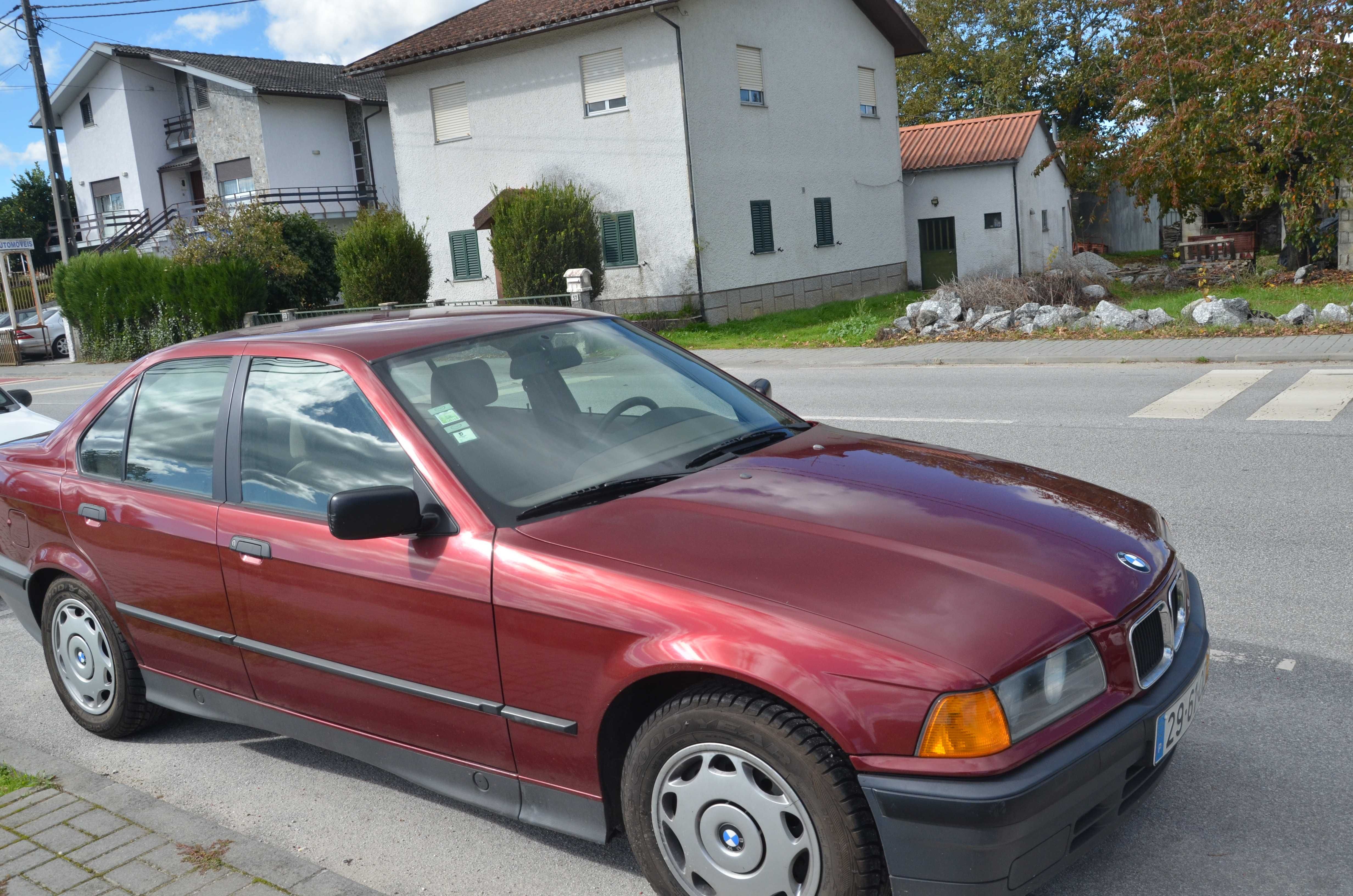 BMW 320 i (E 36)