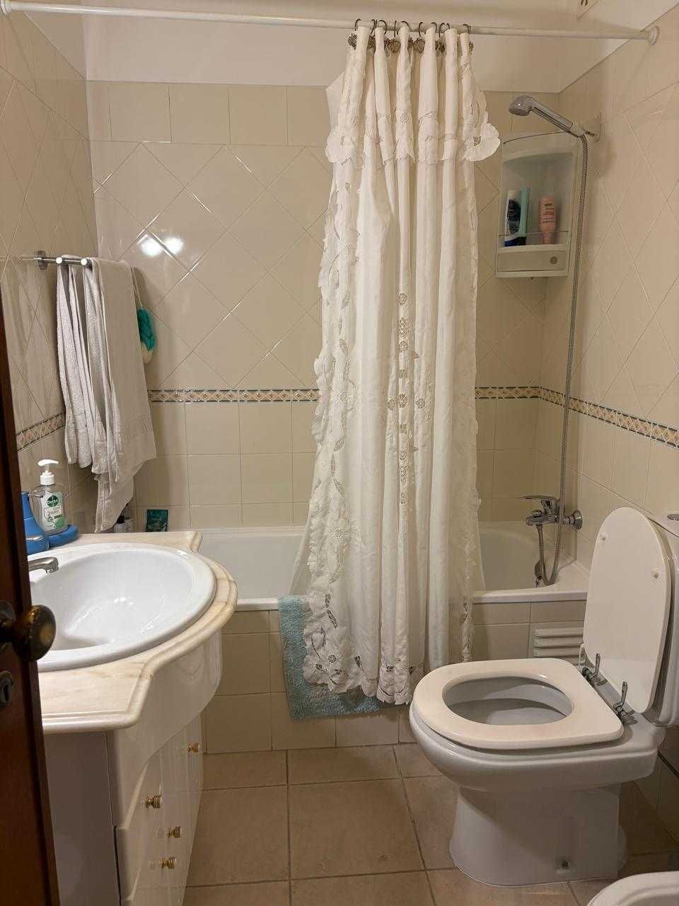 Apartamento T2 em Falésia , Olhos de Água