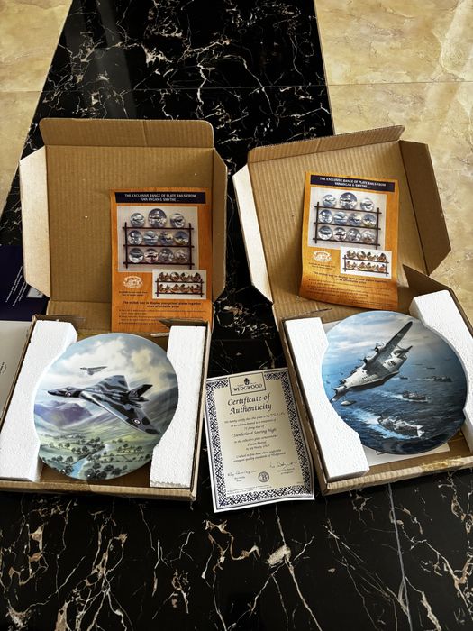 Тарелка фарфоровая тематическая Самолет Wedgwood(Англия)