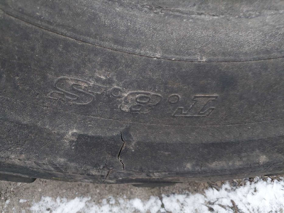 23,5R25 Dunlop J1547