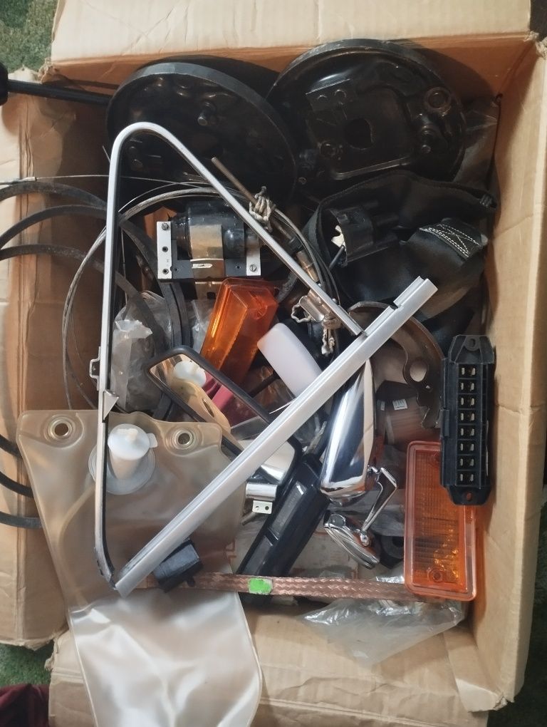 Fiat 126p części blacharskie,mechaniczne,elektr.-wyprzedaż garażowa
