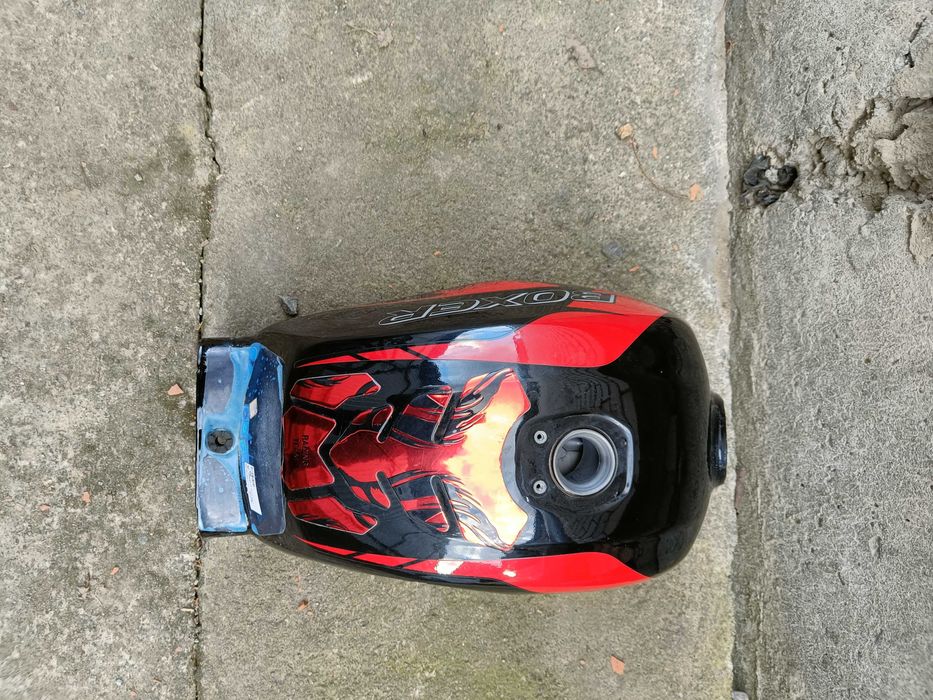 Бак Bajaj Boxer із вм'ятиною