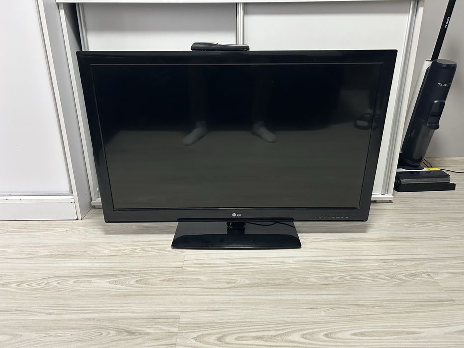 Telewizor LG 42"