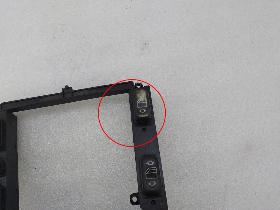 Comando / botão / interruptor vidros frente esquerdo MERCEDES-BENZ Cla