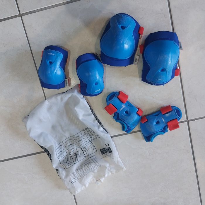 Patins Oxelo 28-30 + kit proteções