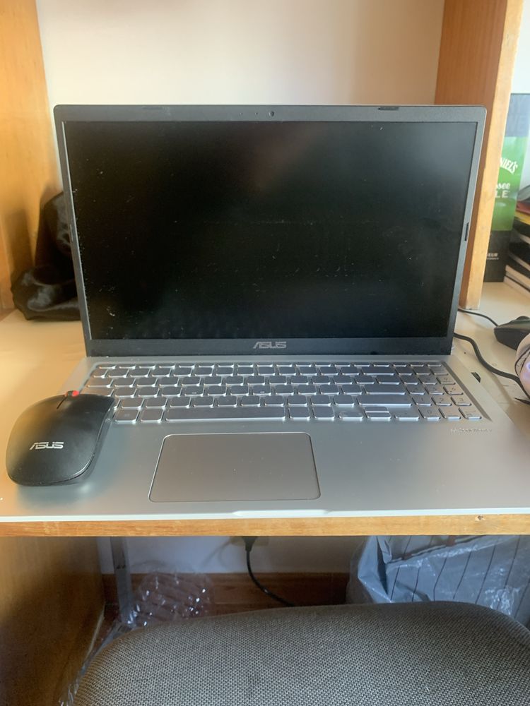 Portátil ASUS Vivobook Ryzen 5| 518GB SSD+8GB RAM| Novo+Mochila+Mouse