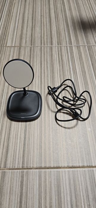 Продам б/в зарядний пристрій Baseus BS-W519