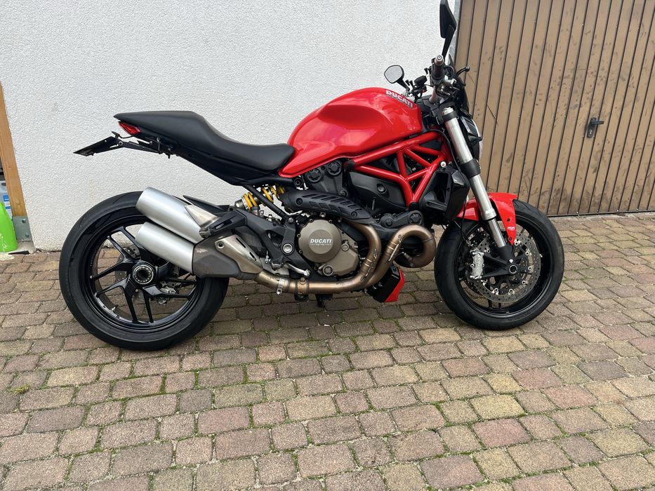 Ducati Monster 1200 Zamiana
