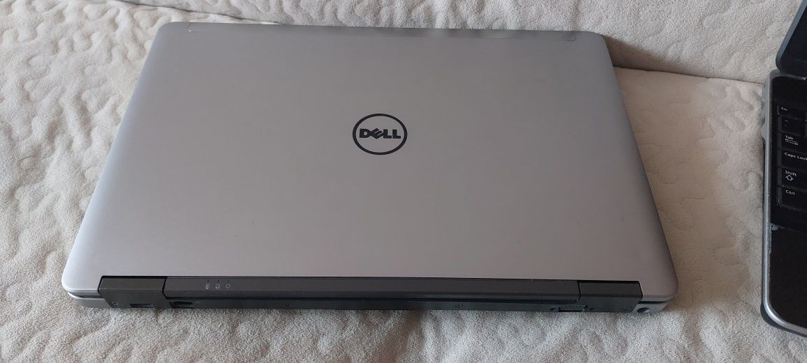 Laptop Dell Latitude E6540 Win 10 X 2 sztuki