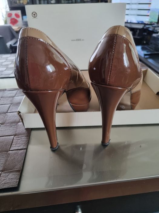 Pantofle damskie skóra  38 stylowe buty