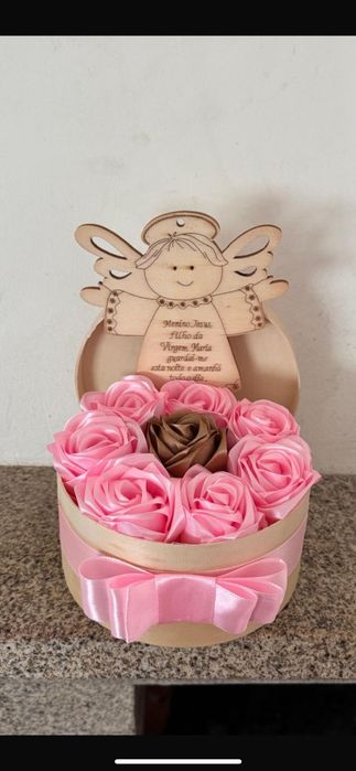 Arranjo flores de cetim