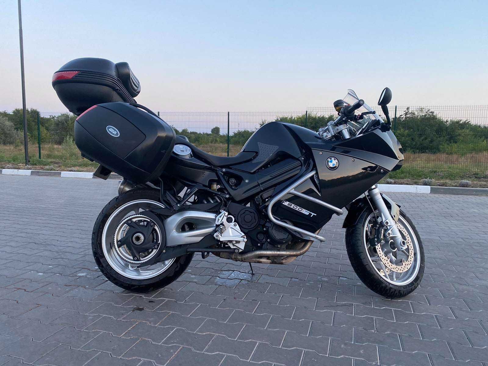 Продам BMW 800ST