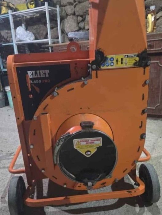 Aspirador de Folhas Industrial