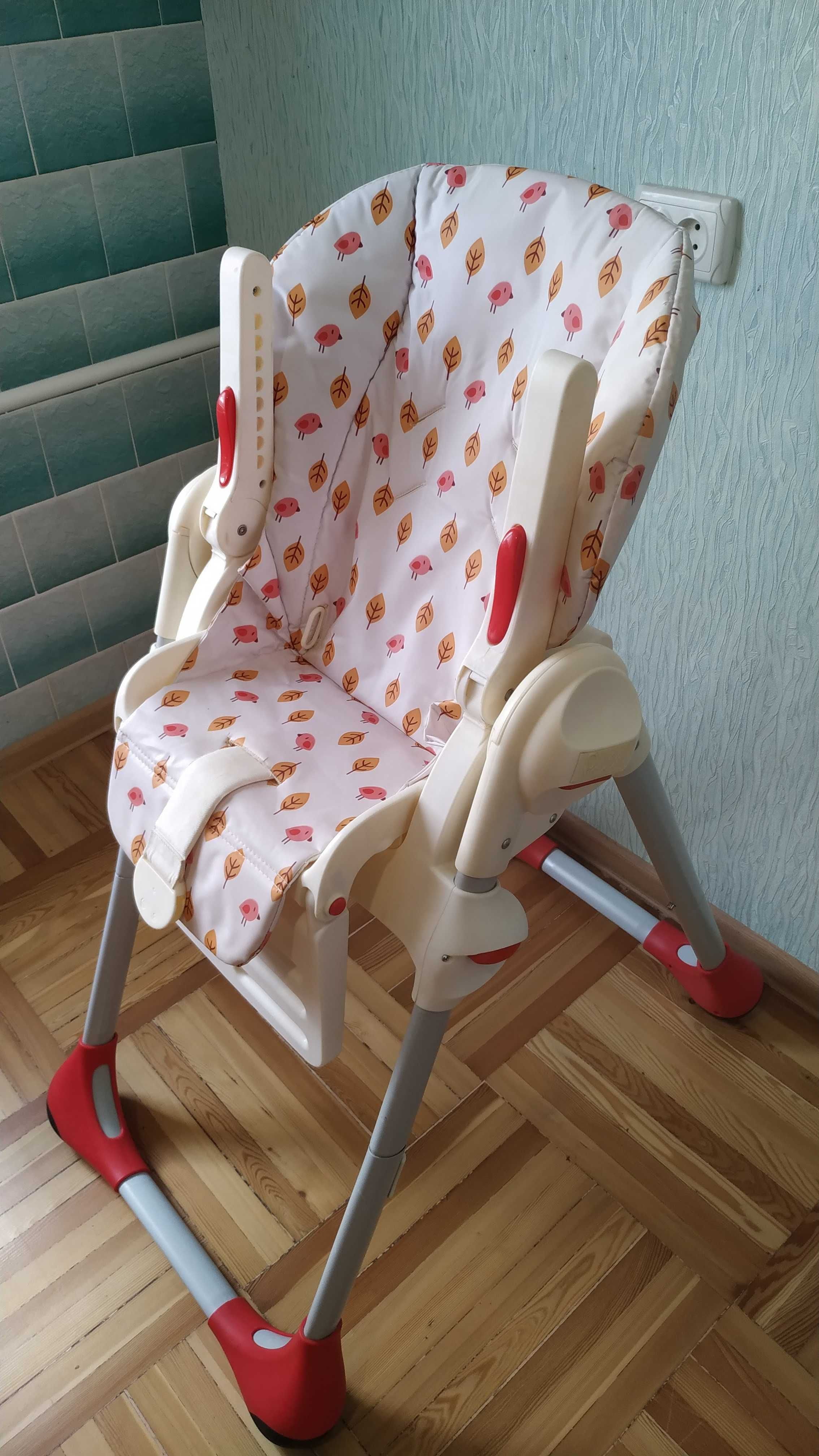 Детское кресло для кормления Chicco