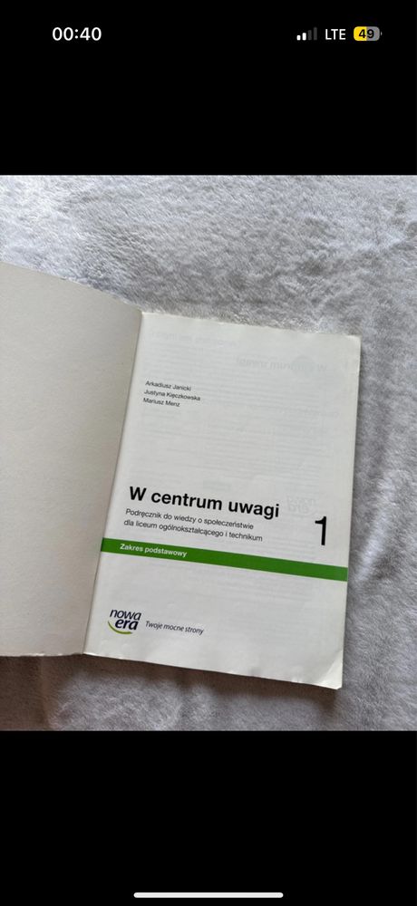 Podręcznik w centrum uwagi 1