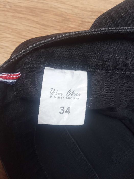 Spodnie chłopięce rozmiar 34.