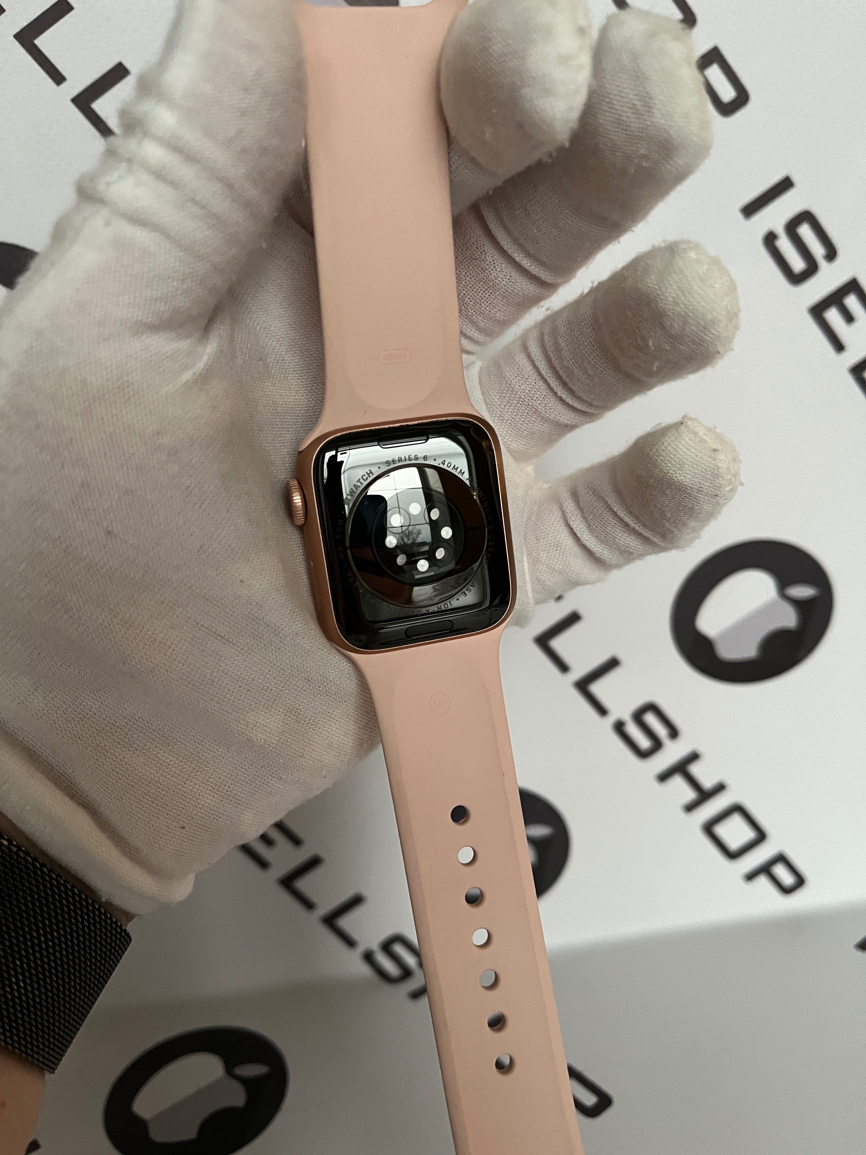 Apple Watch Series 6 40mm Gold / Стан 9 з 10 / Батарейка 100%