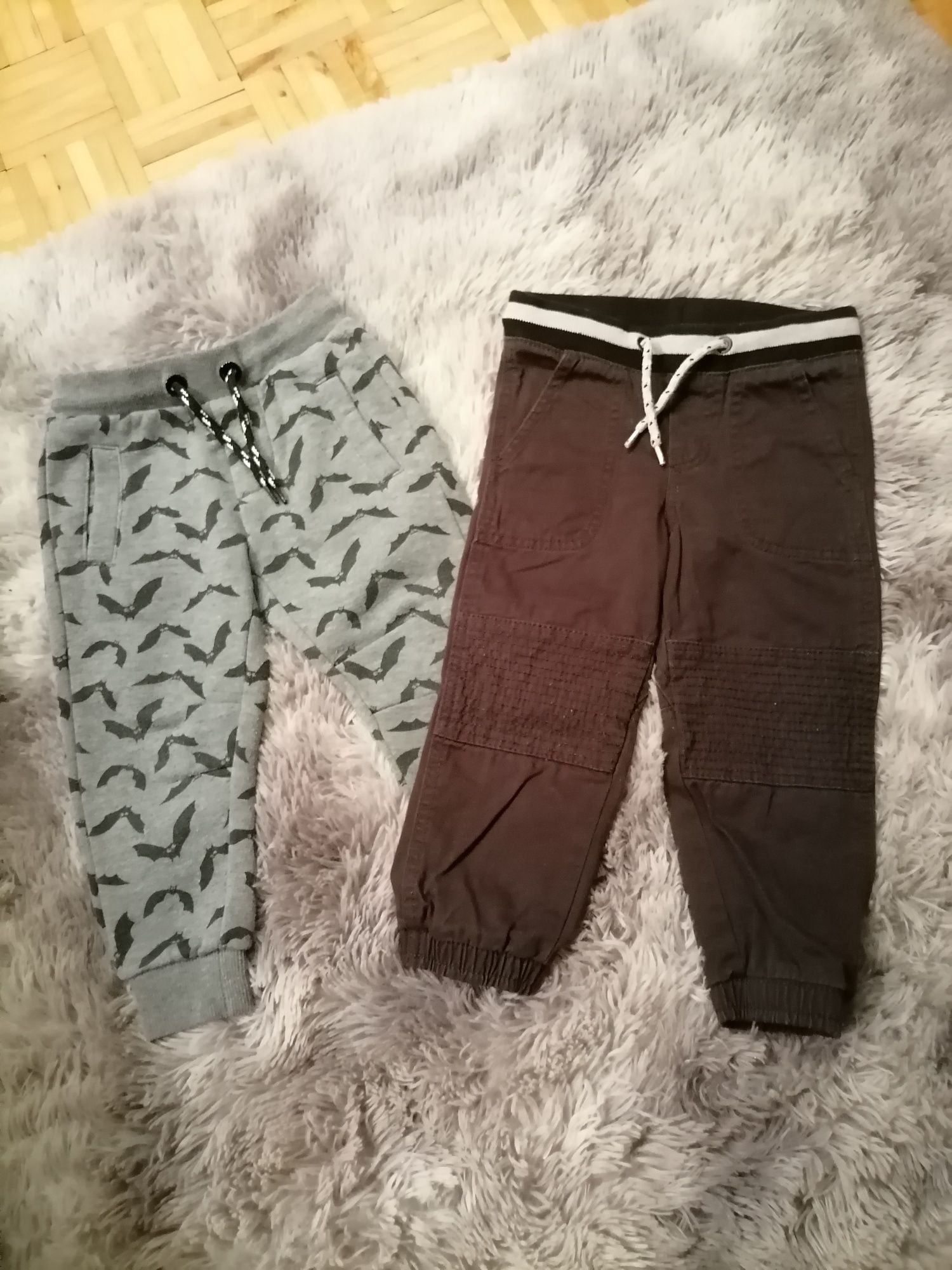 Zestaw dla chłopca spodnie H&M + dresy r.92/98