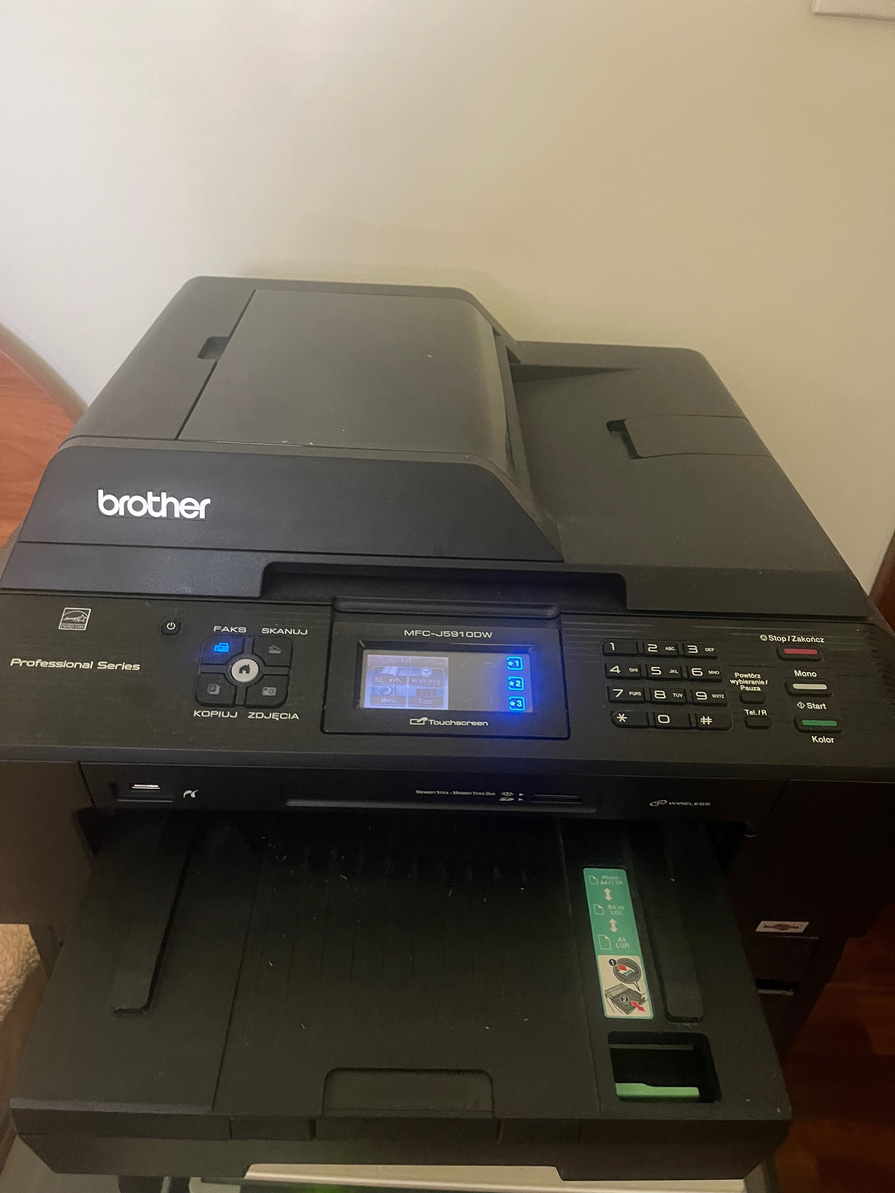 urządz. wielofun. Brother MFC-J5910DW + podstawka i pojemnik na papier