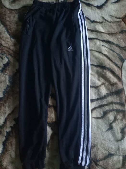 Жіночі адідас штани