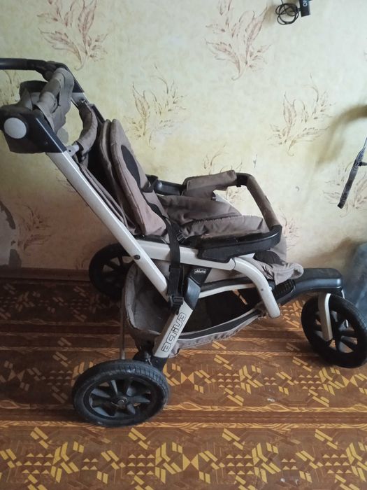 Коляска Chicco Trio Activ3 Top 3&1