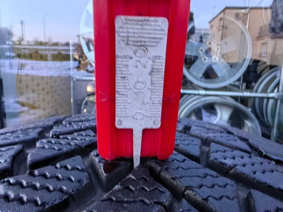 225/60R18 104V Bridgestone Blizzak LM 005 Komplet zima Honda C-rv Bmw