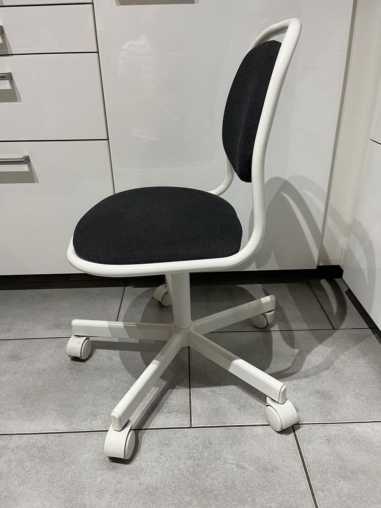 Dziecięce krzesło biurowe ÖRFJÄLL IKEA