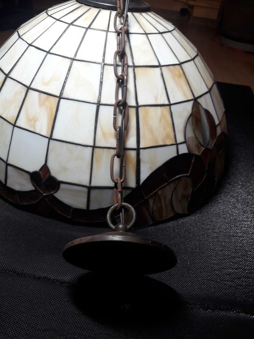 Klosz witrażowy w stylu Tiffany