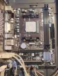 Płyta główna Gigabyte ga-f2a88xm-ds2 FM2+ z procesorem AMD A8-6600.