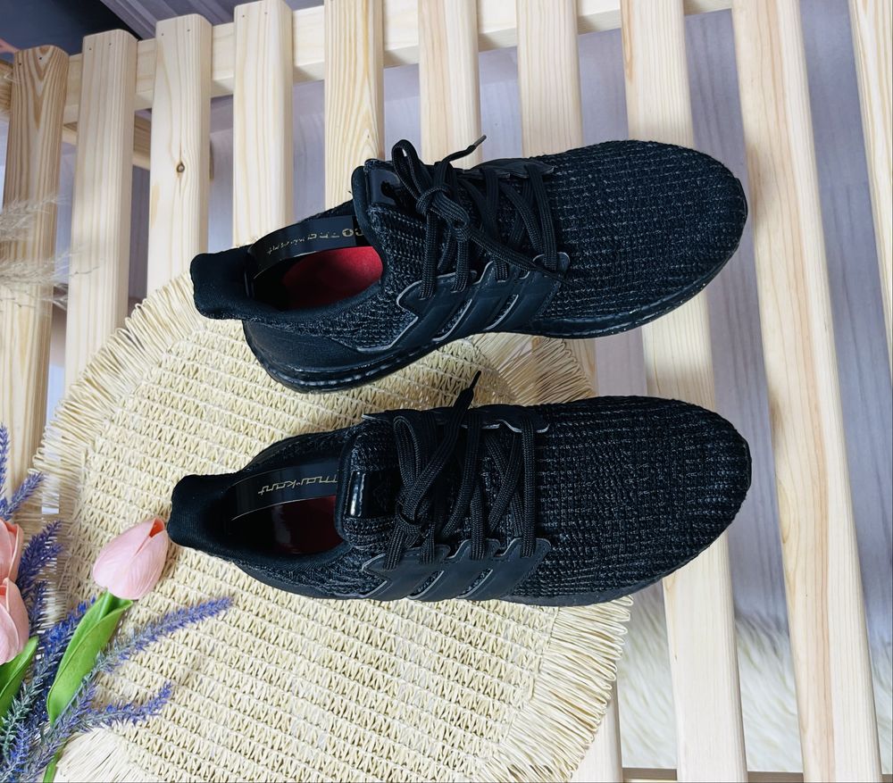 Кросівки adidas