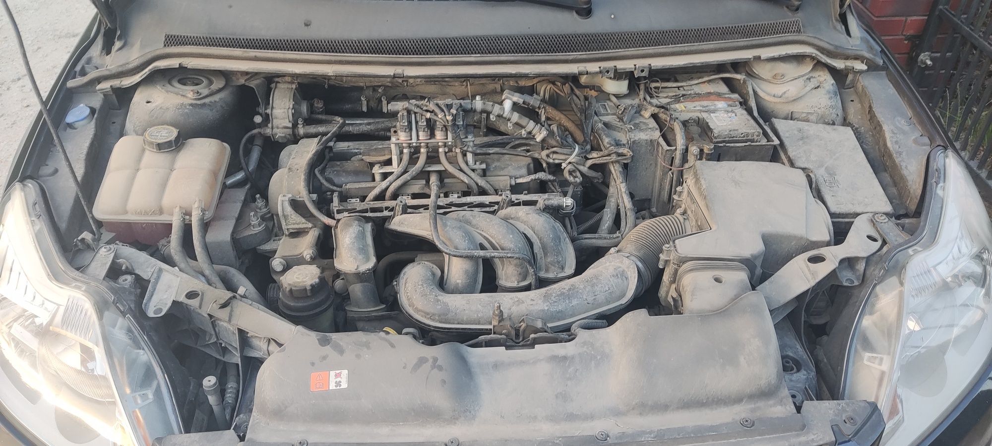 FORD FOCUS MK2 KOMBI 1.6 LPG 101KM HAK krajowy pierwszy właściciel