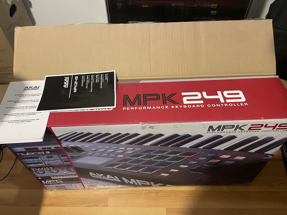 Akai MPK249 – Controlador MIDI 49 Teclas | Como Novo + Caixa Original