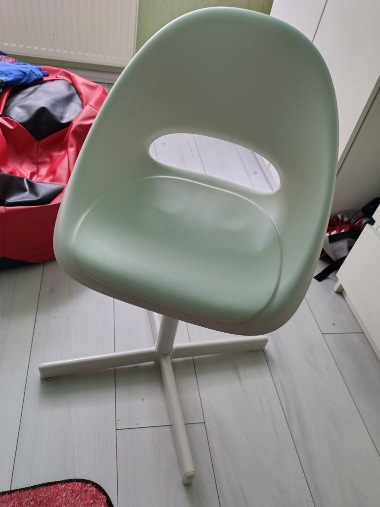 Krzesło krzeselko do biurka Ikea