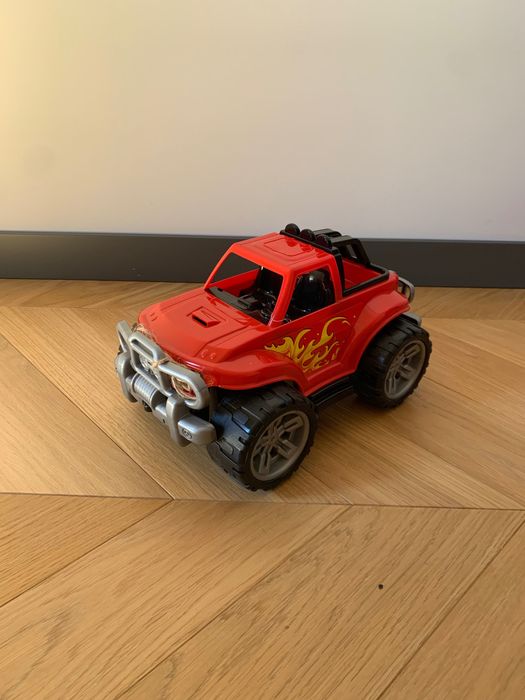 Великі якісні автомобілі вантажівки джип пожежна поліція навантажувач