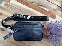 Torebka Guess czarna mala pasek Guess
