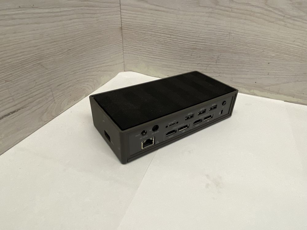 Док-станція Targus DOCK190EUZ USB-C / Thunderbolt 3 без блока живлення