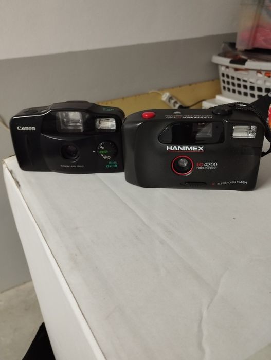 Máquinas fotográficas.