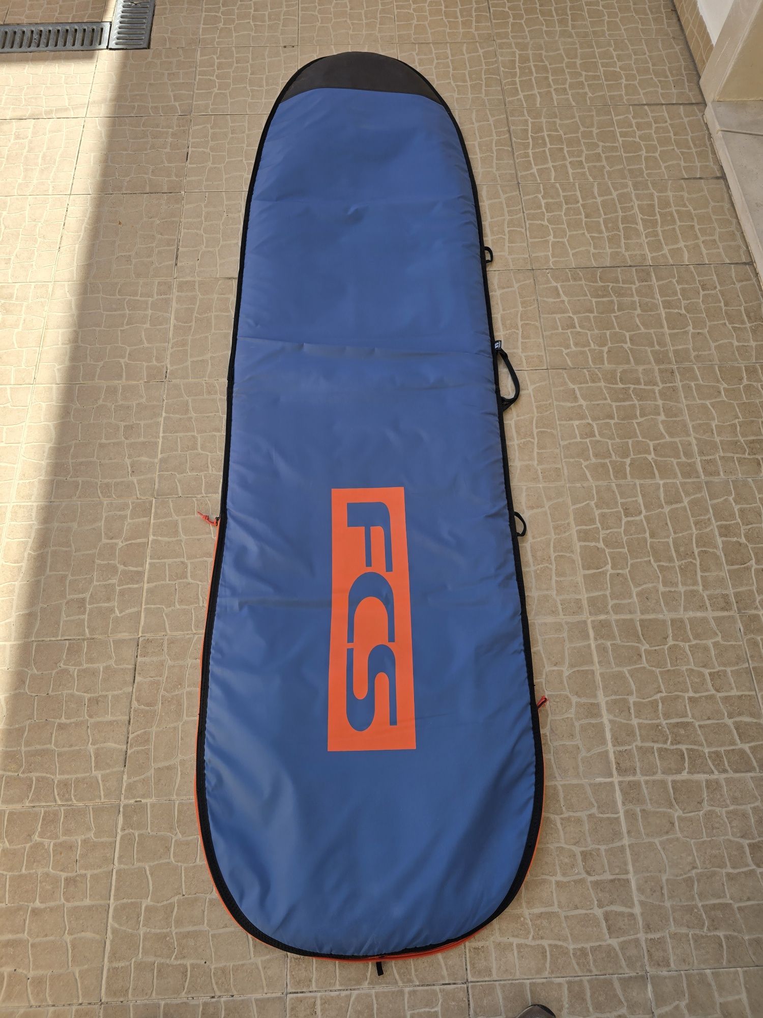 Surfboard size 8 with all included